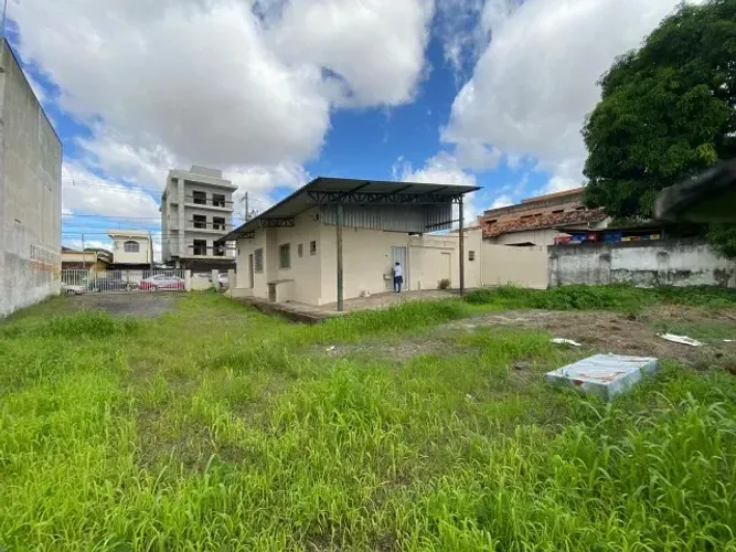 Galpão / Depósito / Armazém com 1 quarto para alugar em Sete Lagoas