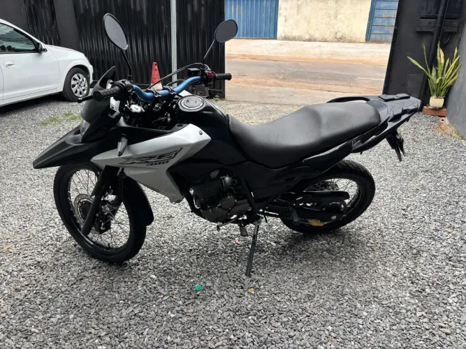 Honda XRE 300 CC zera sem detalhes abaixo da Fipe