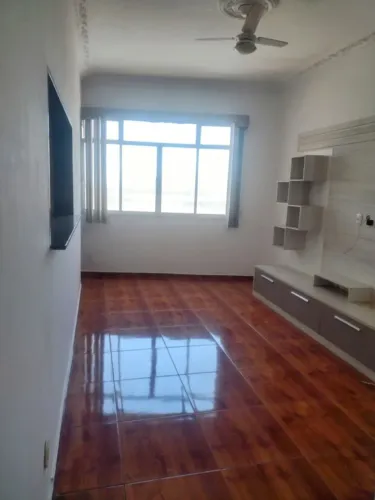 Rua Éden (final da Pedro Carvalho): Excelente Amplo de 2 Quartos (sendo 1 Suíte)