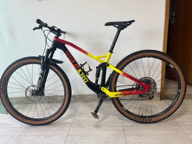 Bike Soul Volcano ( carbono)