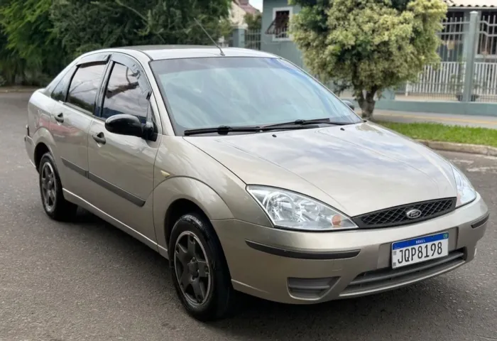 Ford Focus Sedan 1.6/1.6 Flex 8v/16v 4P Mec. 2006