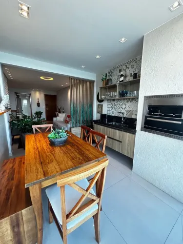 Apartamento 4 Quartos Porteira Fechada de Frente para Mar de Itapuã
