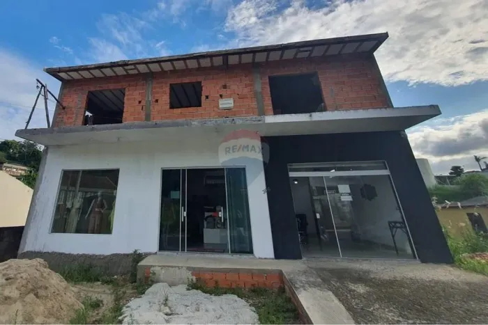 Excelente Oportunidade Mista (Comercial e Residencial) na Av. Tancredo Carravieri