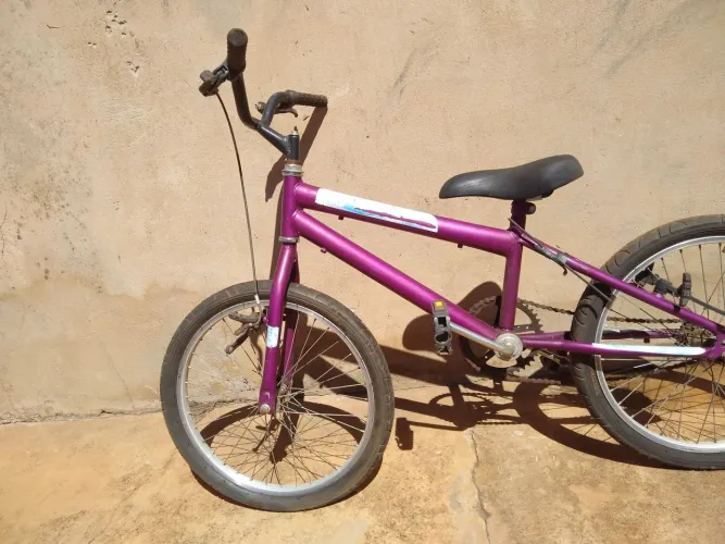 Bicicleta aro 20 precisa de reparo