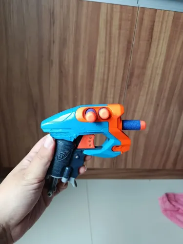 Pistola Nerf N-Strike Elite Strongarm usada arminha de brinquedo 