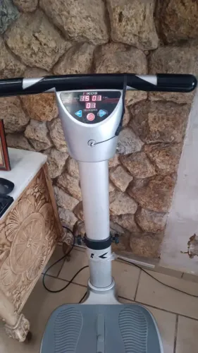 Plataforma Vibratória Kikos P200