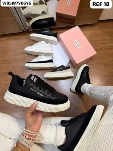 Tênis Plataforma feminino Miu Miu bem confortável 