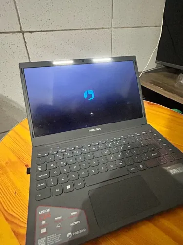 notebook positivo vision c14