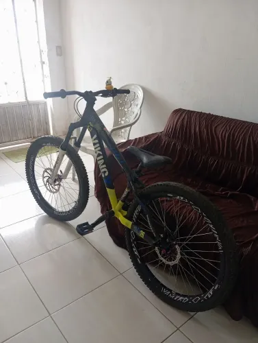 Vikingx TUFF 25 cubo barulhento, valor negociavel! 