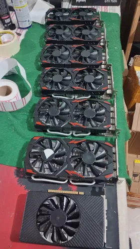 LOTE DE PLACAS 6 RX 580 E 1 GTX 550 TI