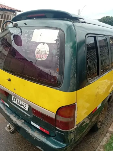 Kia Motors Besta GS Grand 3.0 8V 16L Diesel 2001