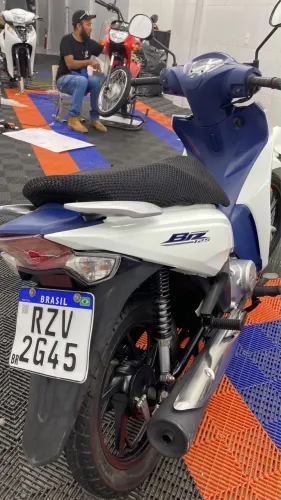 Vendo honda biz 2023