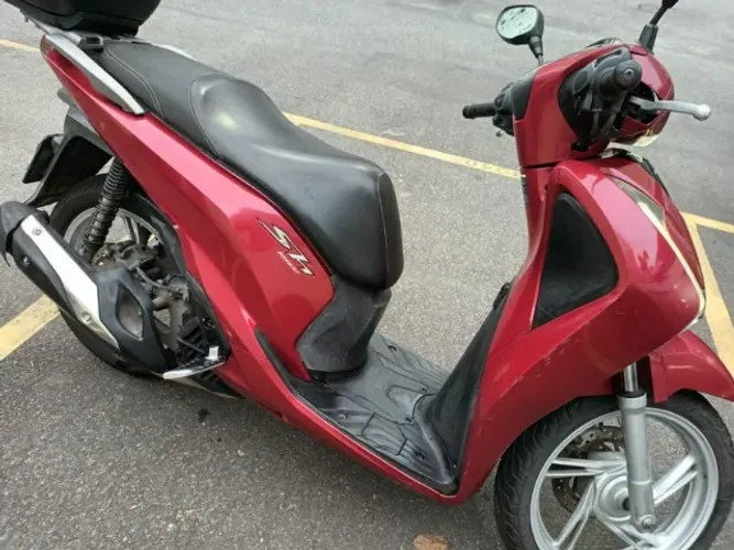 Vende-se Moto SH Honda - 150i 