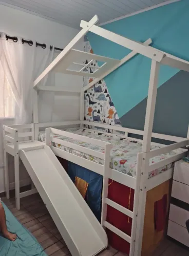 Cama infantil casinha com escorredor