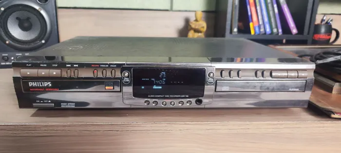 CDR 765/11S Philips para Gravar e Reproduzir CDs