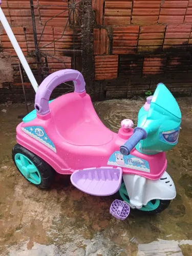 Triciclo infantil