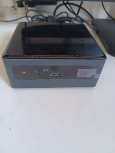 Mini PC Intel NUC - No Plástico