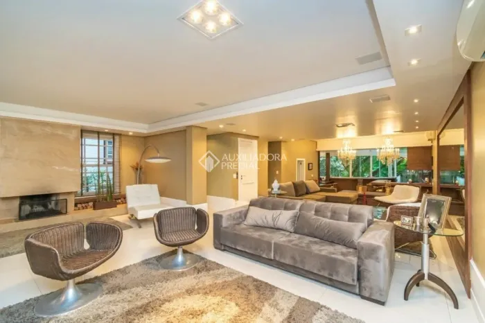 Casa alto padrão em condomínio | 3 suítes | Elevador | Terraço | Jacuzzi | Boa Vista /Port