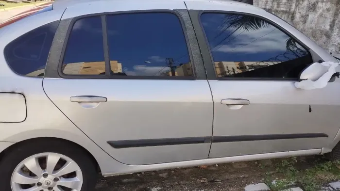 Renault Symbol Privilège Hi-flex 1.6 16V 4P 2010