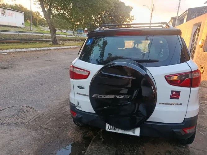 Ford Ecosport Freestyle 1.6 16V Flex 5P 2014