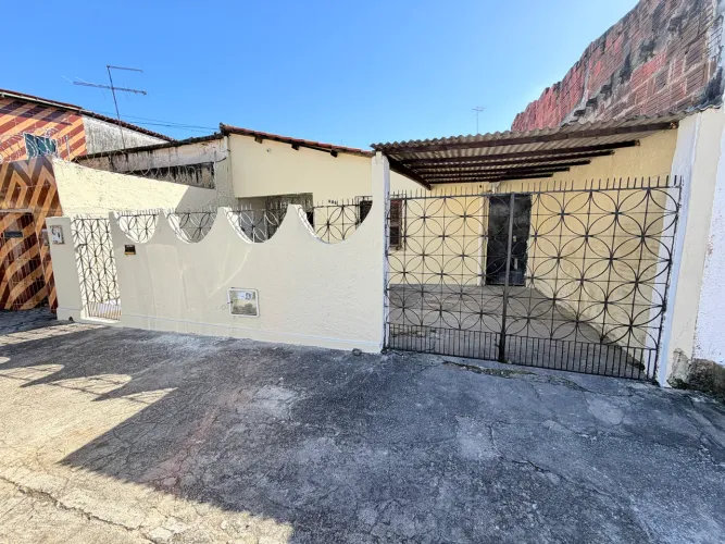 Casa no Conjunto Ceara só venda