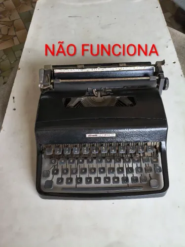 Máquina de escrever Olivetti Lettera 32 Máquina 