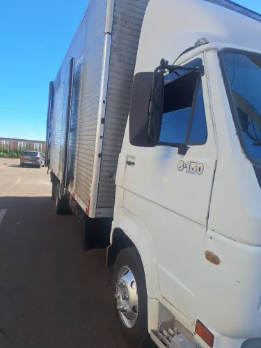 Caminhão de mudanças 