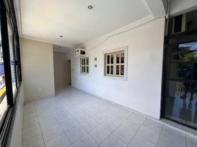 KISSIA, APTO COM 88M2, TÉRREO. 2 QTOS, SENDO 1 SUÍTE, COZINHA, FINANCIA