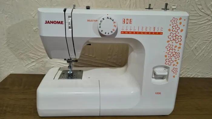 Máquina de Costura Janome 