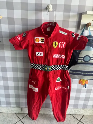 Fantasia piloto 4 anos