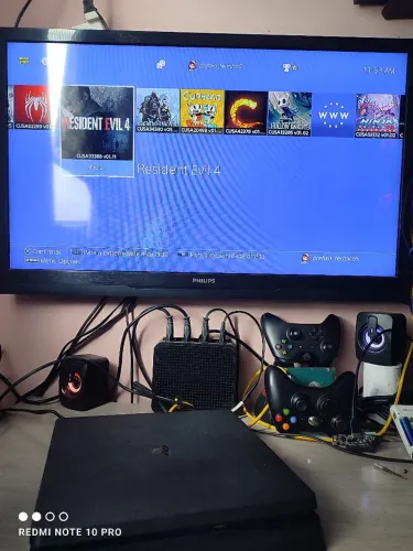 PS4 slim no  HEN (DESBL.)