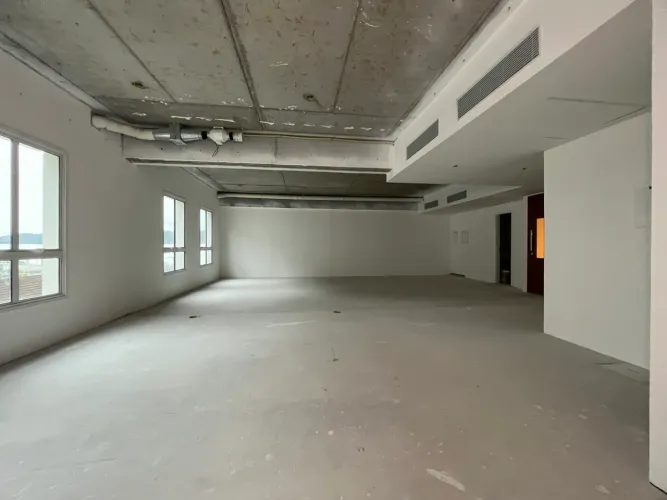 Escritório de 90 m² ao lado do Garten Shopping