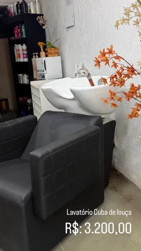 Lavatório profissional de cerâmica