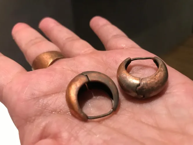 Brinco de Cobre Zara Novo
