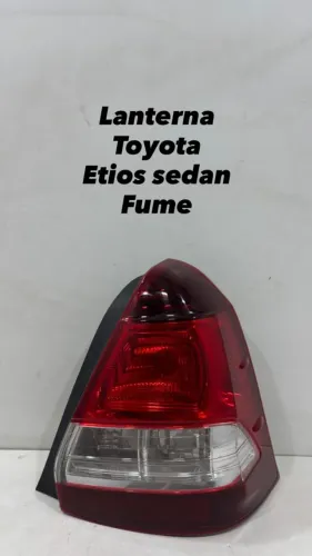 Lanterna Toyota Etios Sedan Fume
