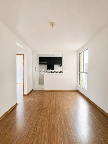 Apartamento para locação com 2 quartos, armários planejados e uma vaga coberta, Juliana, B