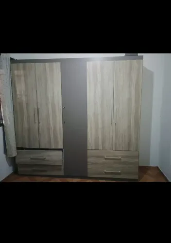 Guarda roupa usado