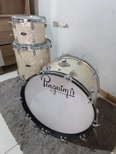 Bateria Pinguim 1970
