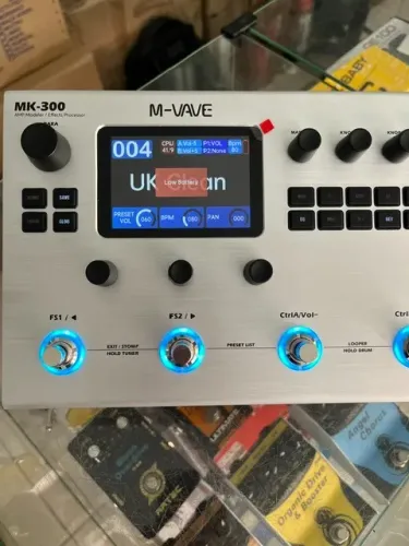 Pedaleira M-Vave MK300 Multiefeitos (Guitarra e Baixo)