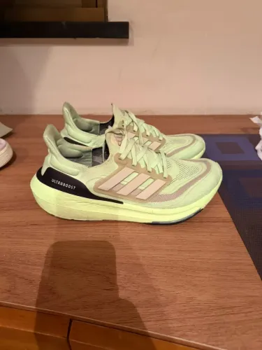 Tenis ultraboost adidas