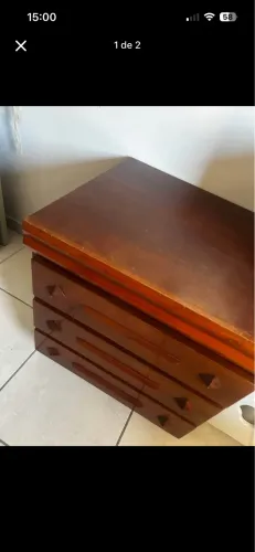 Cômoda de madeira