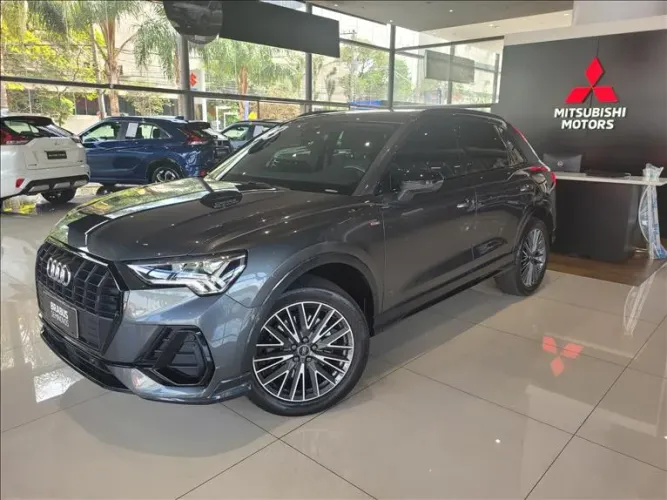 Audi Q3 Perf. Black 2.0 TFSI Tiptr. Quattro 2023
