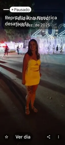 Roupas pra quem tem brechó semi novas 