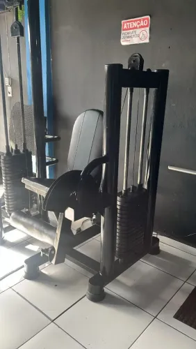 Vendo cadeira extensora por 5 mil,aceito entrada e o restante parcelado.