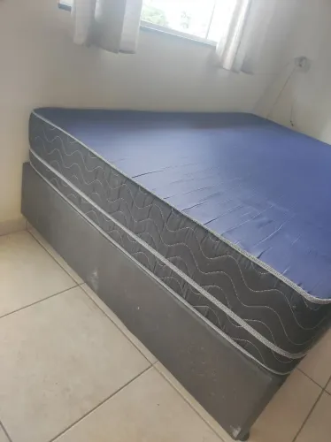 Vende-se uma cama de casa,l usada em boas condições.