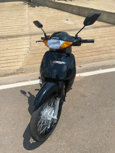 Biz 100 KS atrasada