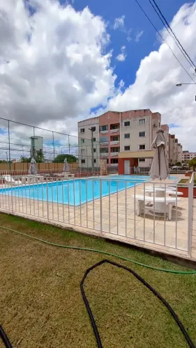 Vendo apart. 2/4 com 2 banheiros, sombra e 1° andar no Esplanada dos Jardins 03 - Parnamir