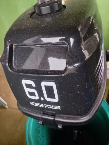 Vendo motor de popa 06 HP seminovo