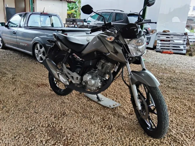 Honda CG160 2023 baixo km
