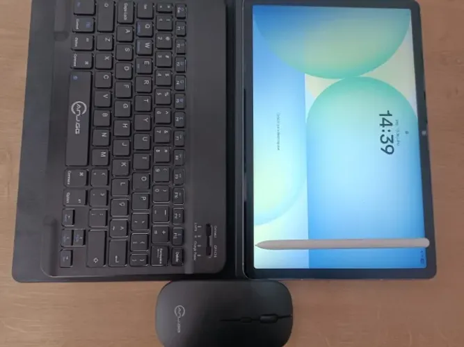 Tablet Samsung S10 FE - 128GB e 8GB de RAM